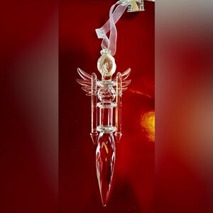 Cut Glass Angel Ornament from The Wynn Las Vegas Pre Owned with Tags 2006